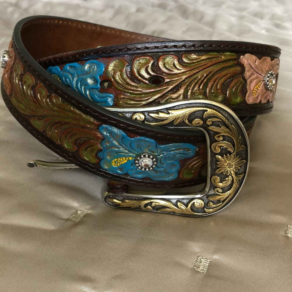 Ladies western belt